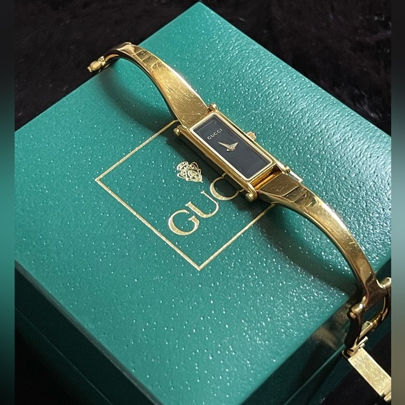 Gucci Slim Gold Color Watch with Black Face - Picture 6 of 9